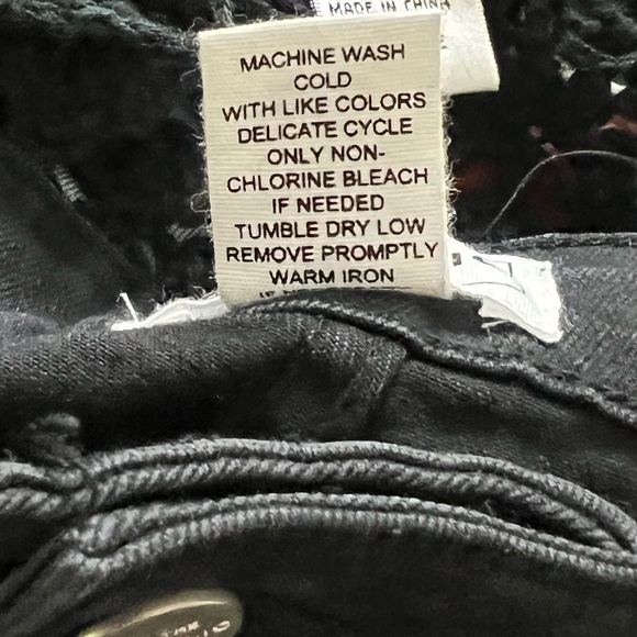 For The Republic | NWT Black cropped ankle fray jeans size 24W - Picture 13 of 14